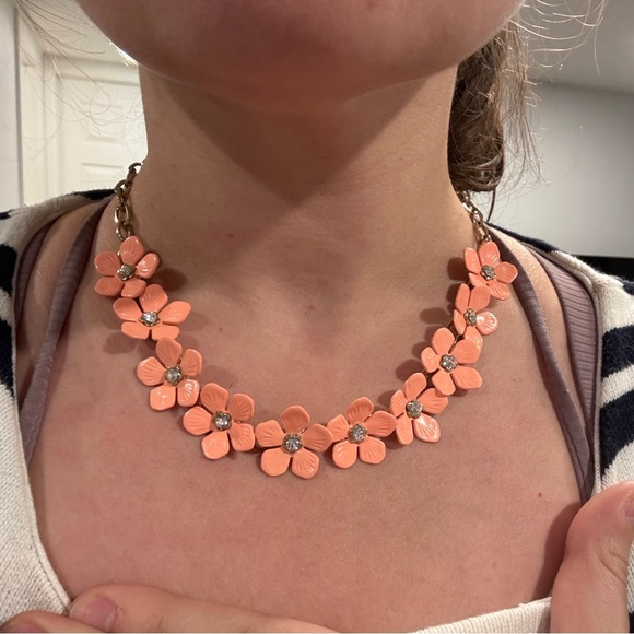 Forever 21 Coral Flower Necklace - Picture 2 of 2